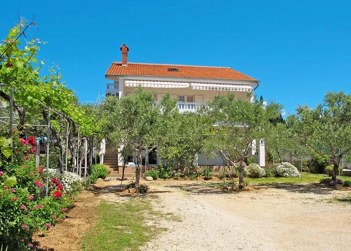 Matius By Interhome *