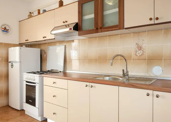 Matius By Interhome *