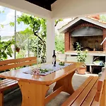 Matius By Interhome
