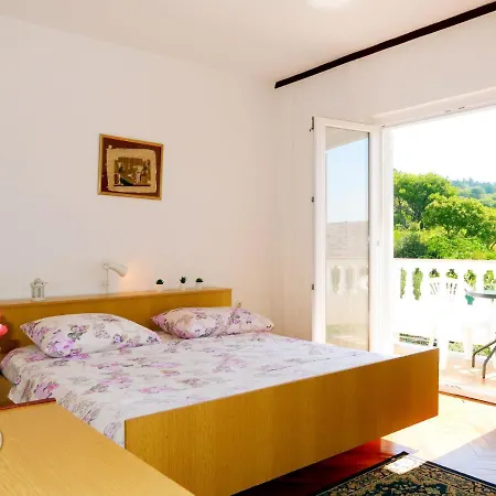 Matius - Rab105 By Interhome