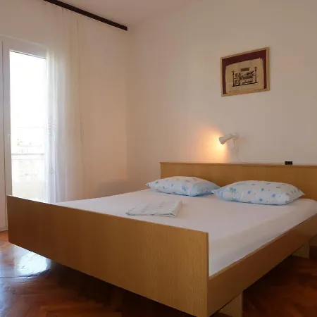 Matius - Rab105 By Interhome Barbat na Rabu